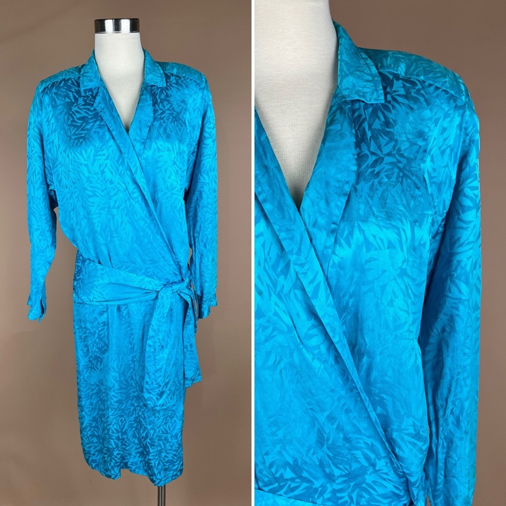 Vintage Women’s Size XL Bust 44in Waist 36in Turquoise Silk Drop Waist Dress